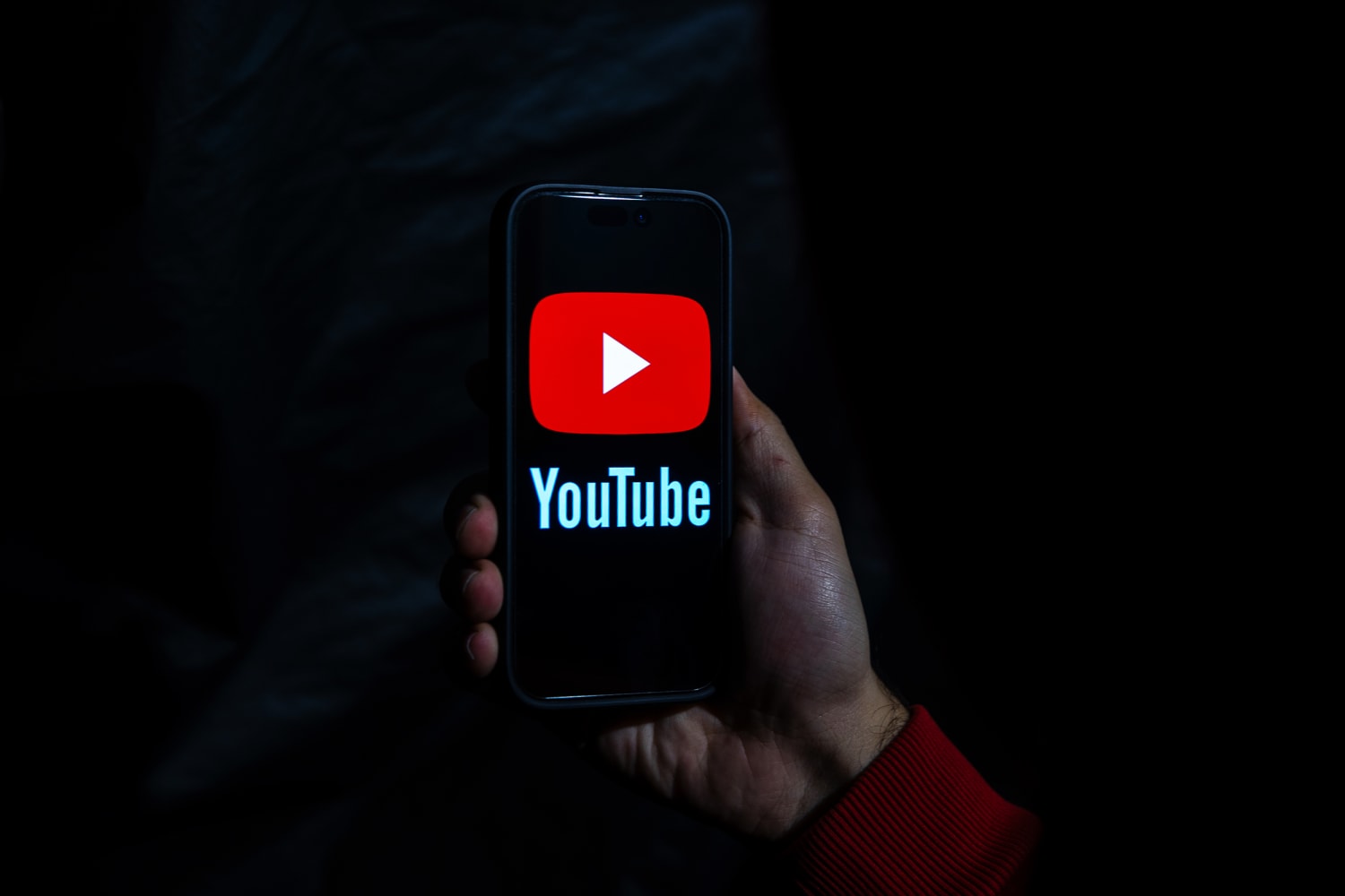 Boosting Channel Authority Through Buy YouTube Subscribers Packages